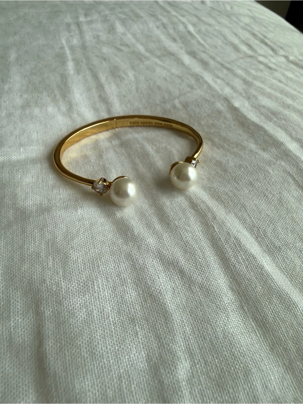 Kate Spade Pearls Of Wisdom Open
Hinged Bangle - Picture 3 of 5